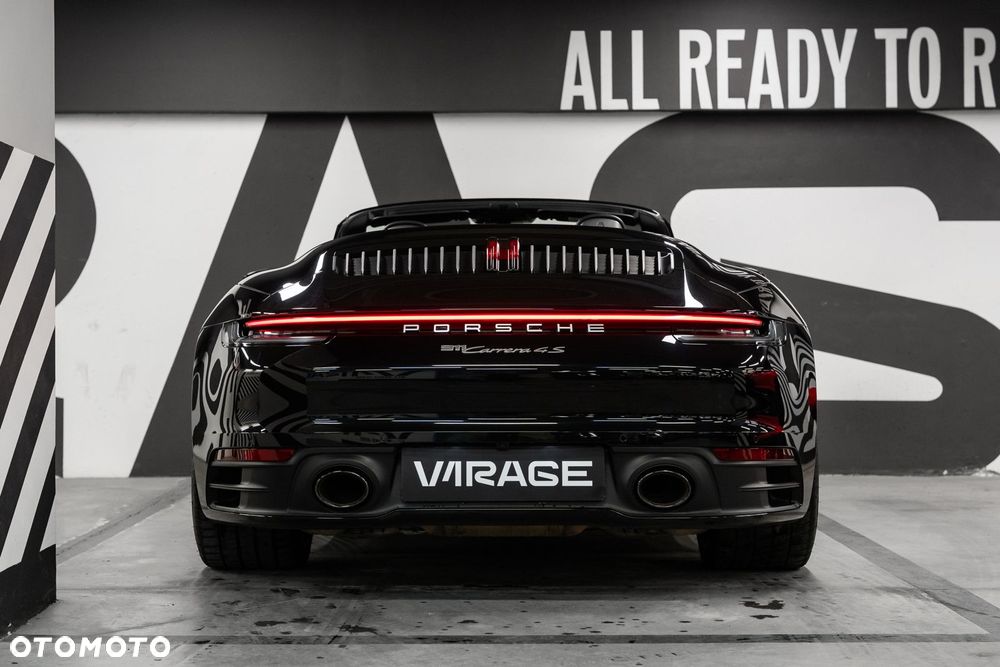 Porsche 911 Carrera 4S - 19