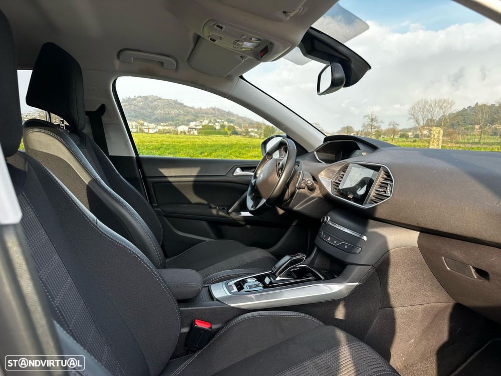 Peugeot 308 SW 1.5 BlueHDi Allure Pack EAT8 - 13