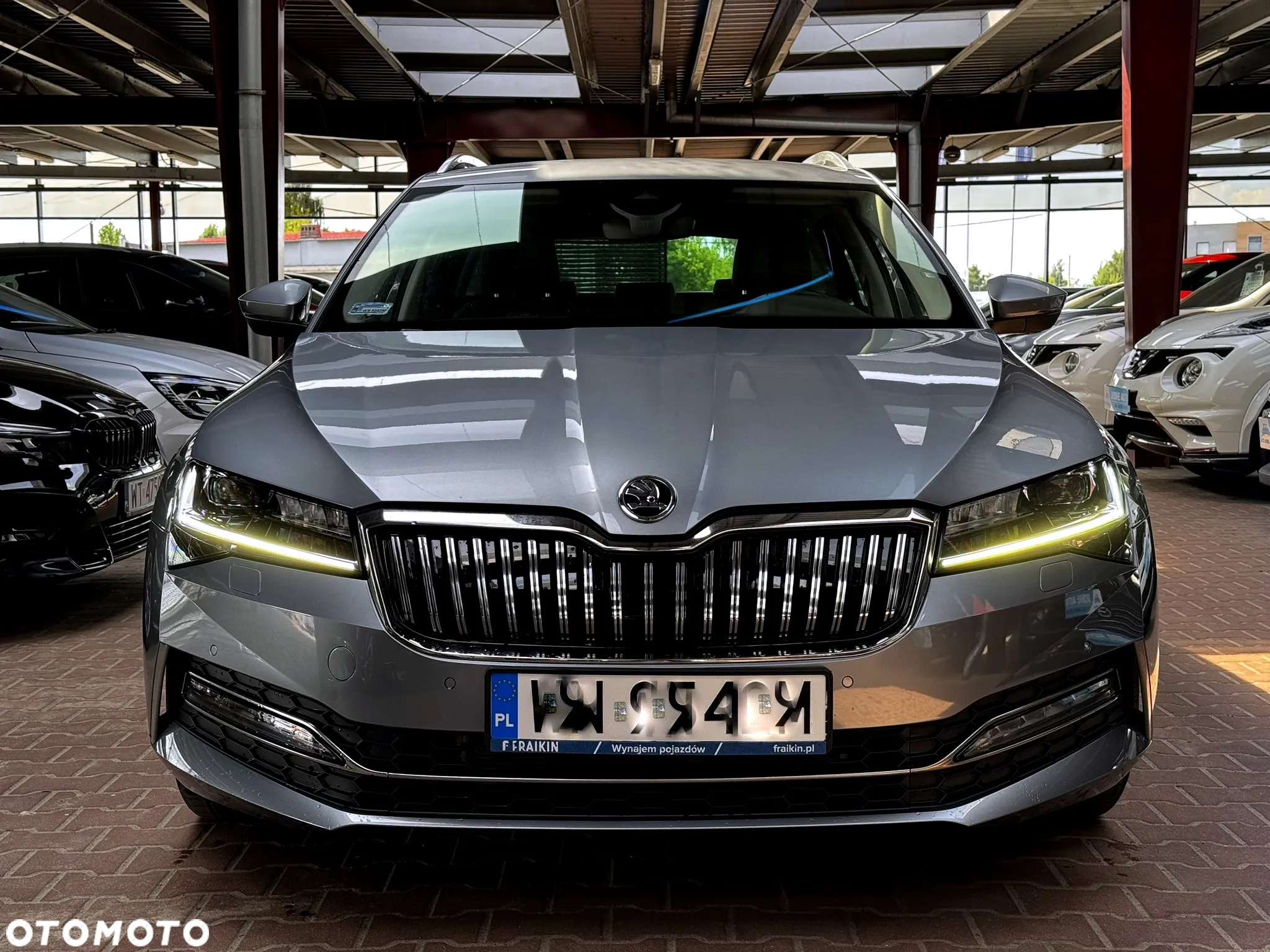 Skoda Superb 1.5 TSI L&K DSG - 2