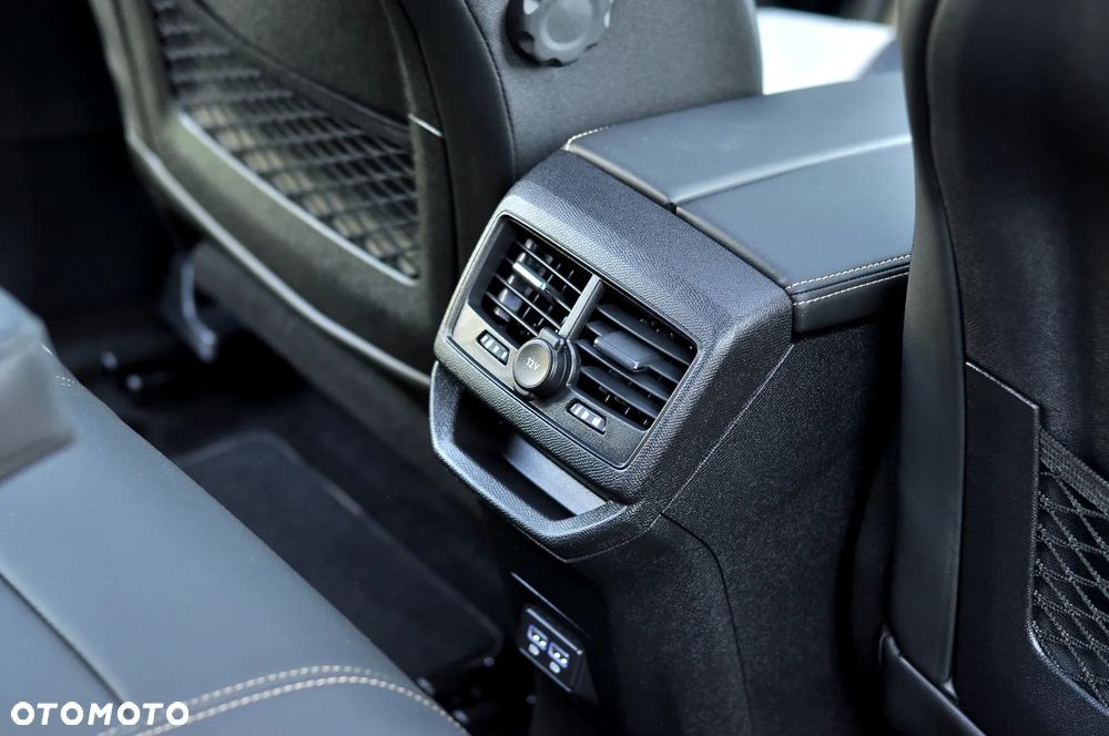 Peugeot 3008 225 e-EAT8 GT - 20