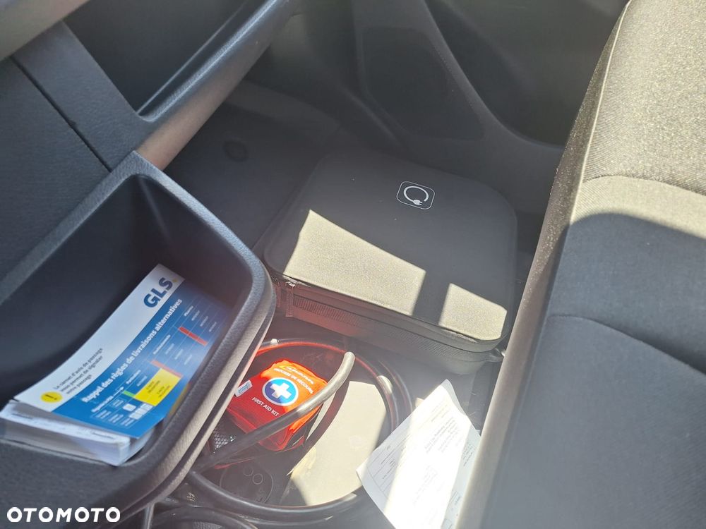 Mercedes-Benz Sprinter - 20