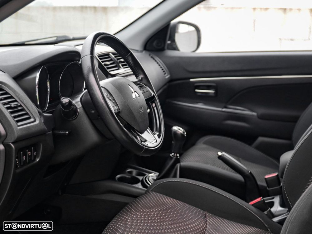 Mitsubishi ASX 1.6 Cross City - 19