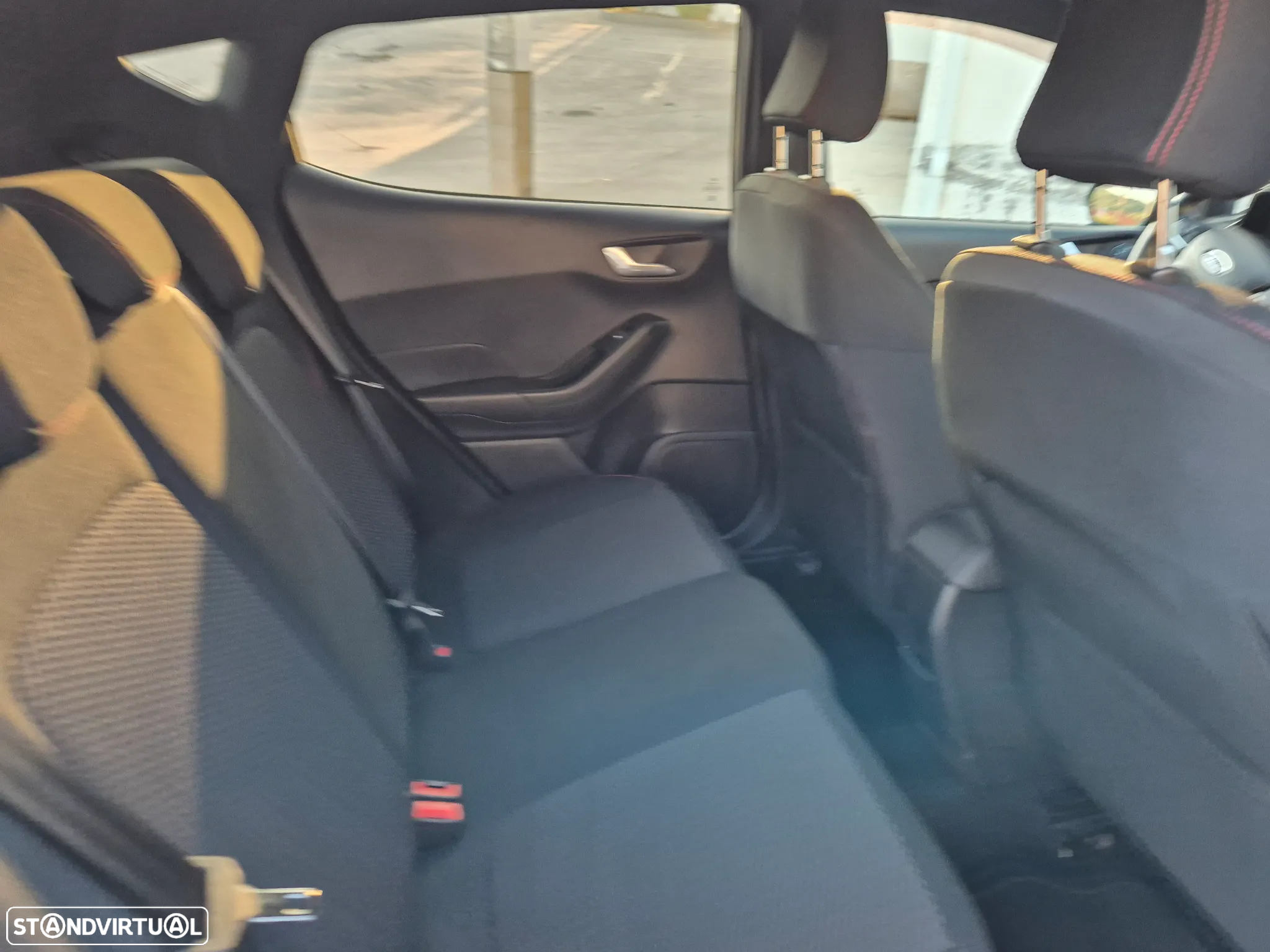 Ford Fiesta 1.0 EcoBoost ST-Line - 13