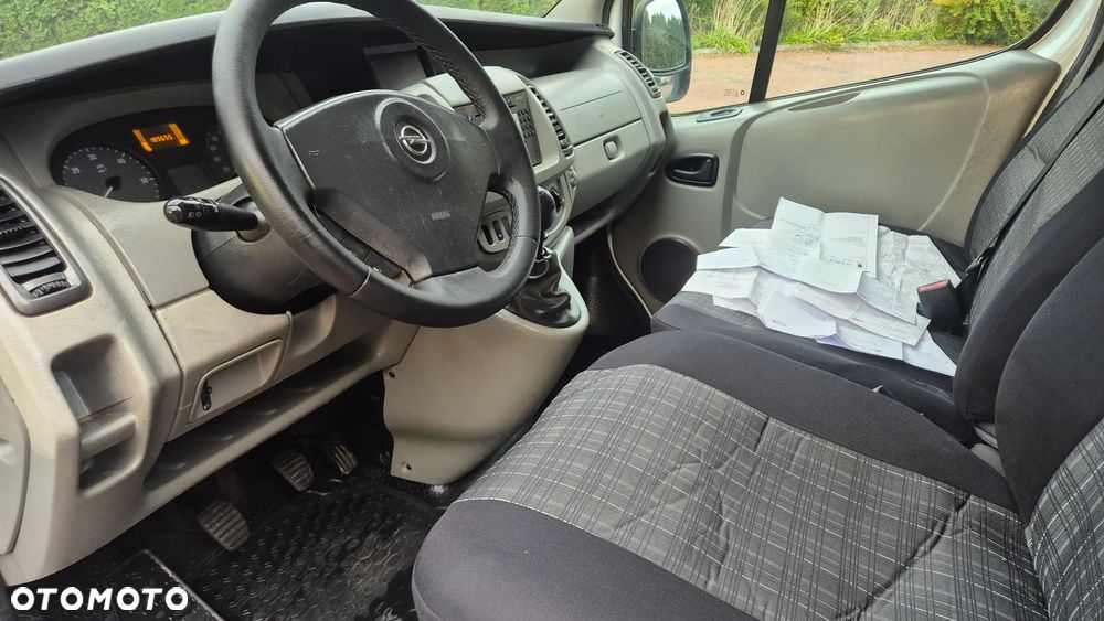 Opel Vivaro - 20