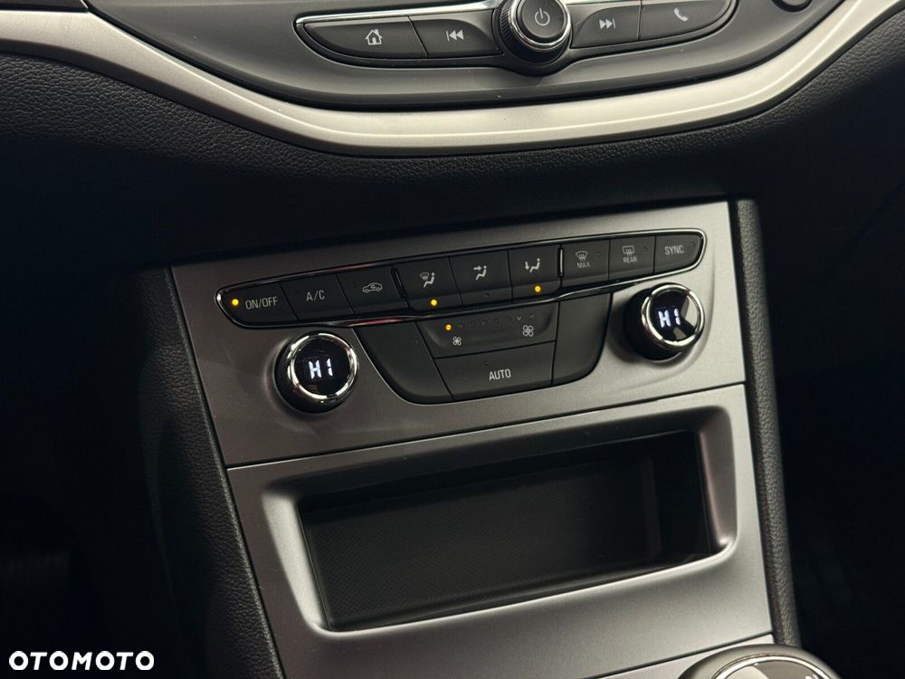 Opel Astra 1.2 T Edition S&S - 23