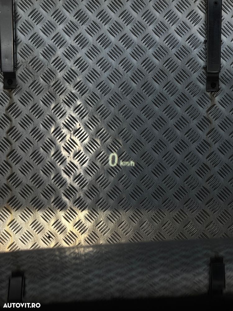 BMW Seria 3 320d Touring Aut. - 26