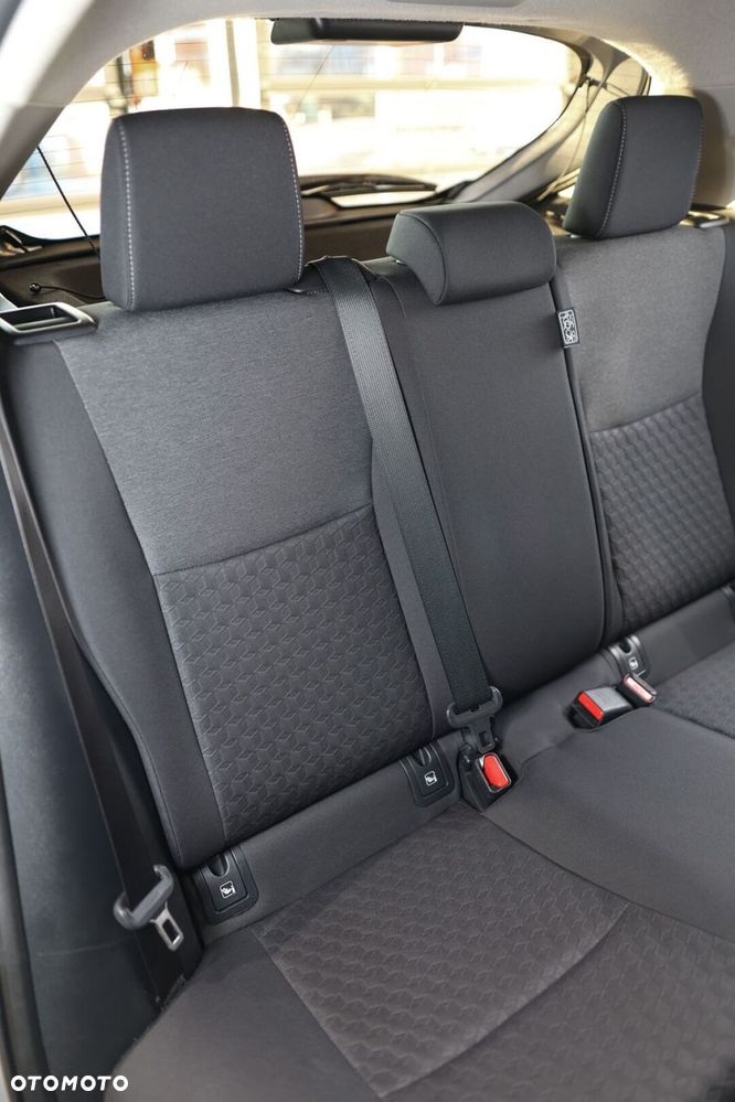 Toyota Yaris - 16