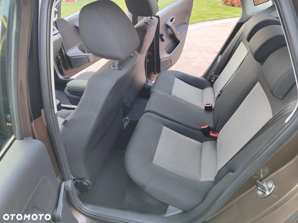 Volkswagen Polo 1.6 TDI Black/Silver Edition - 27