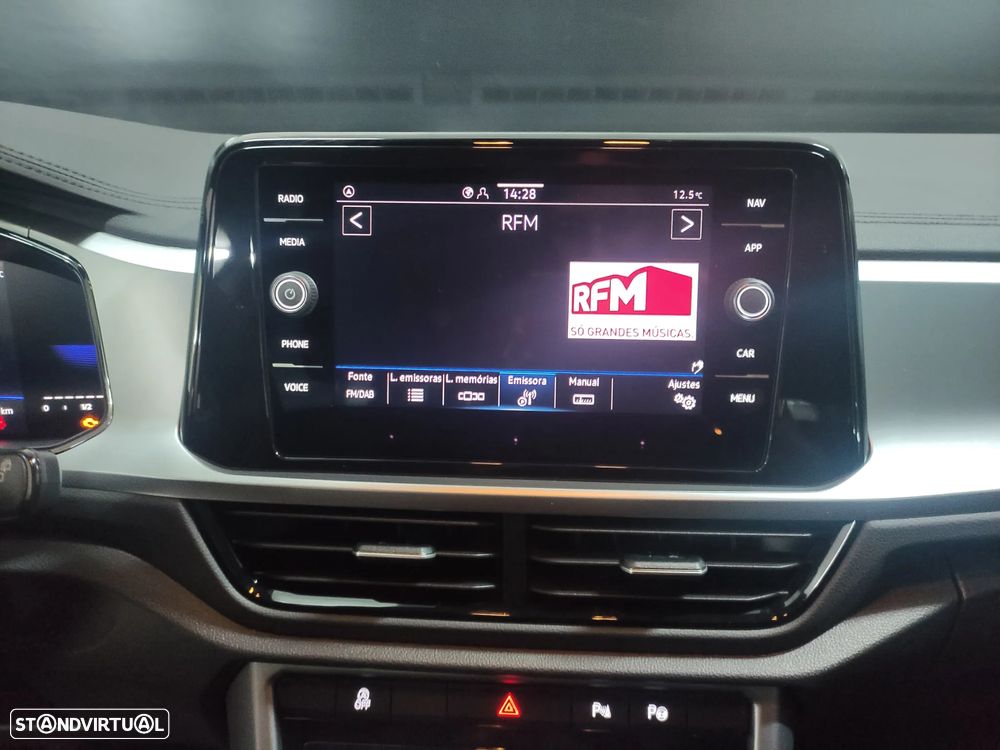 VW T-Roc 1.0 TSI - 12