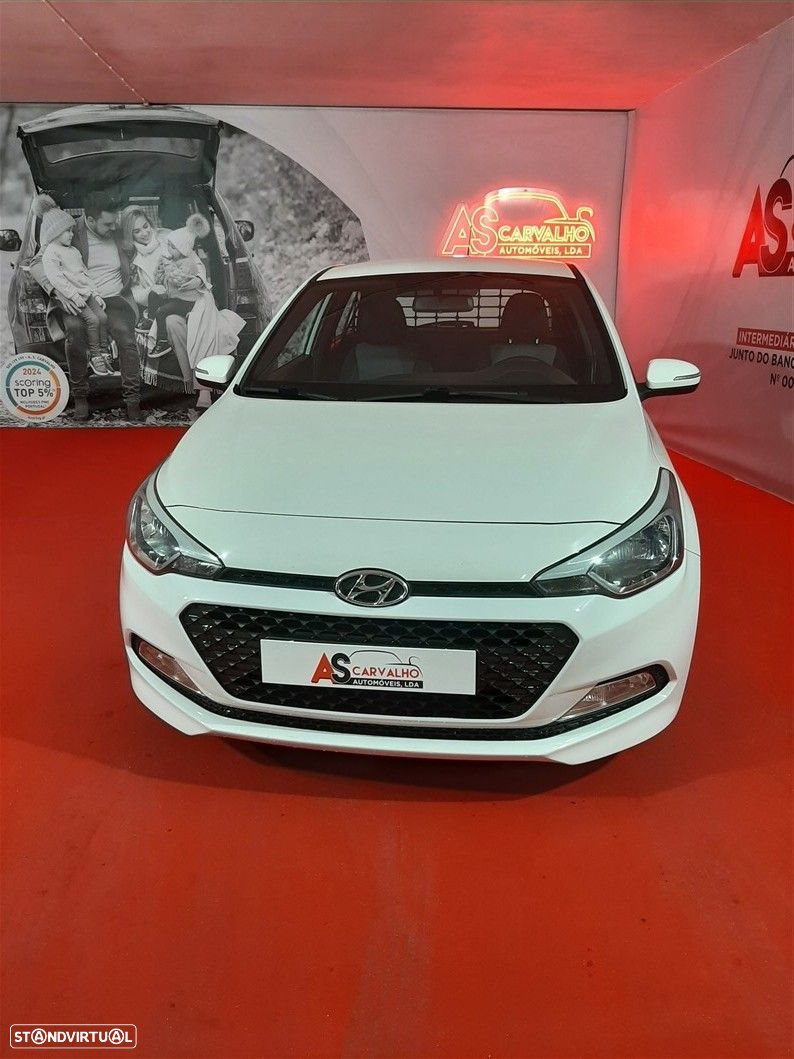 Hyundai i20 1.1 CRDi Access Plus - 4