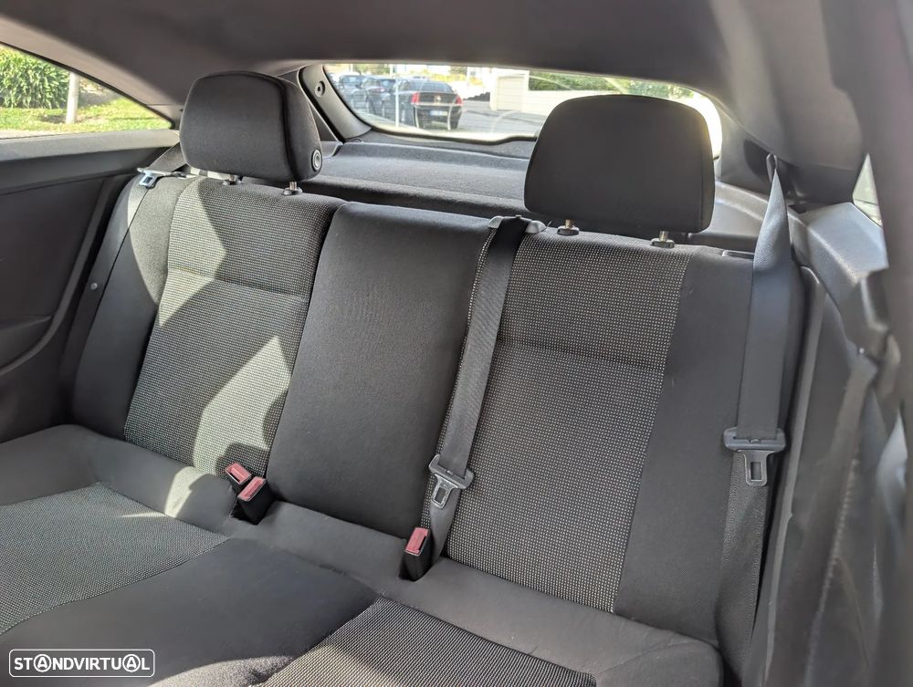 Opel Astra GTC 1.7 CDTI - 10