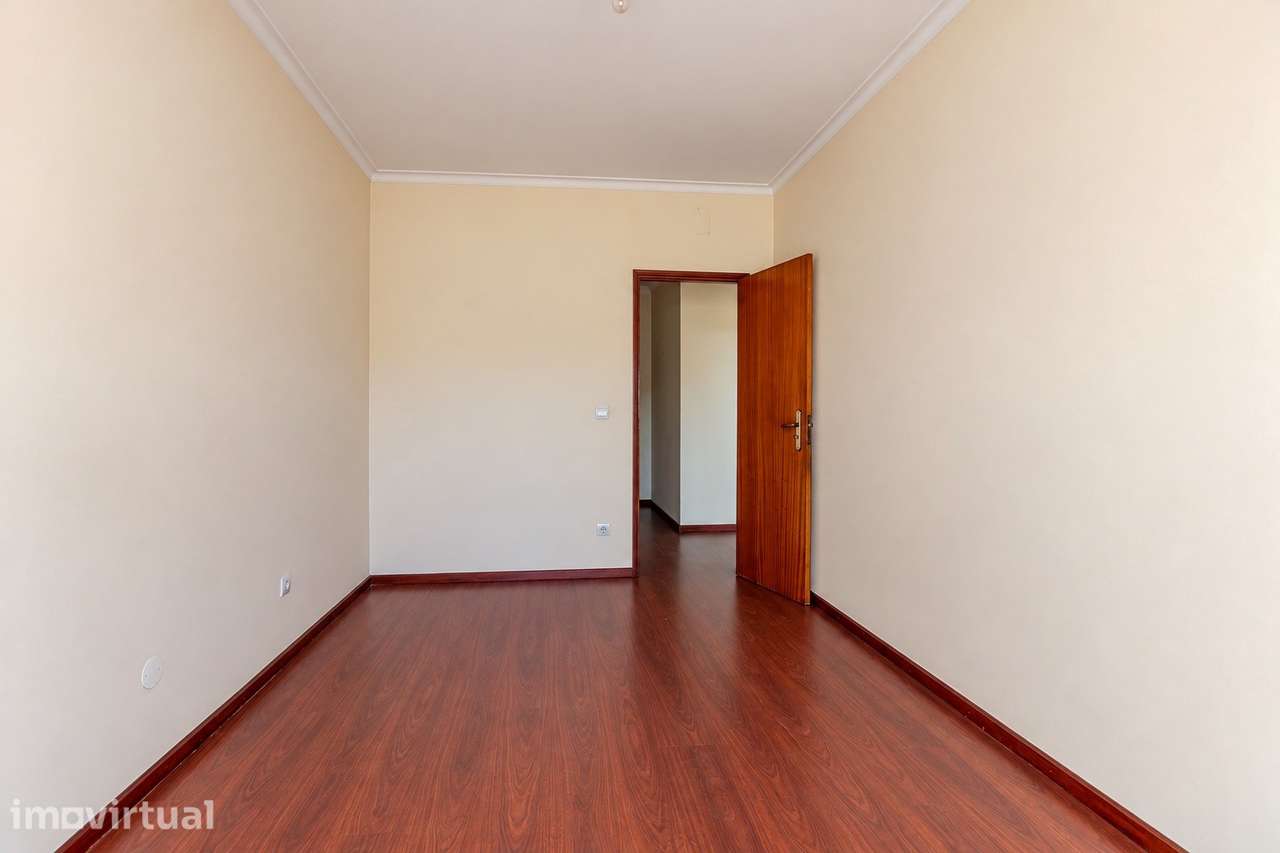 Apartamento T1 Venda em Braga (Maximinos, Sé e Cividade),Braga - Grande imagem: 4/19