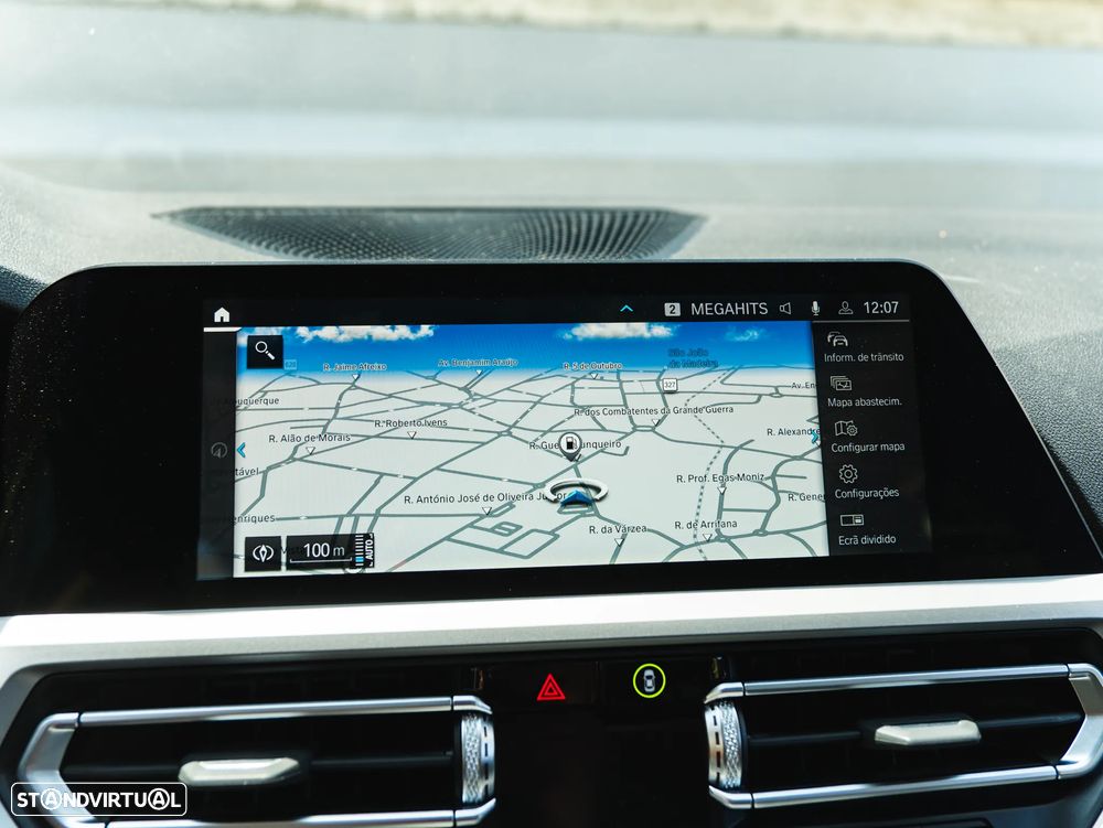 BMW 330 e Line Sport Auto - 28