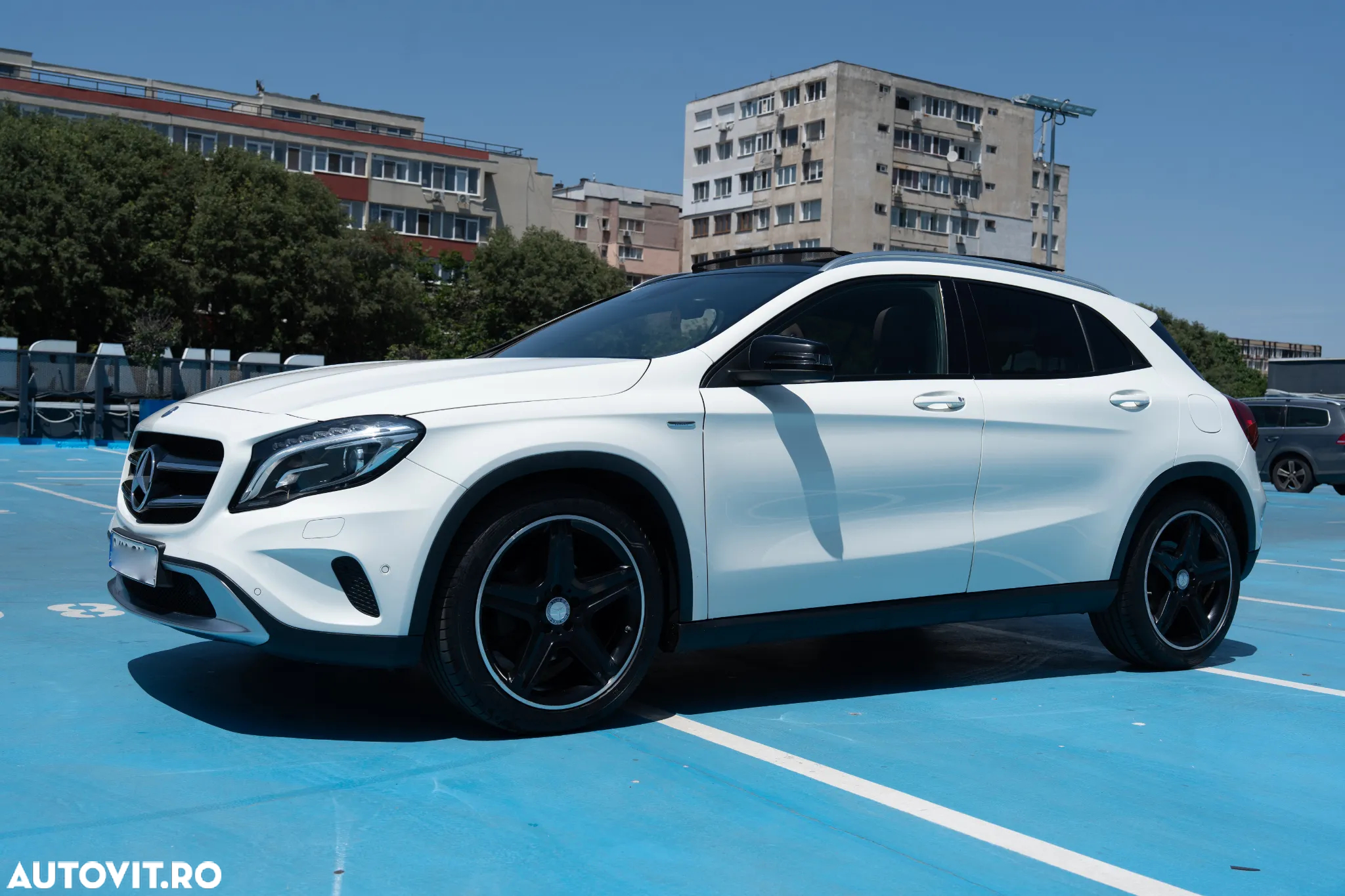Mercedes-Benz GLA 220 d 4MATIC Aut. - 6
