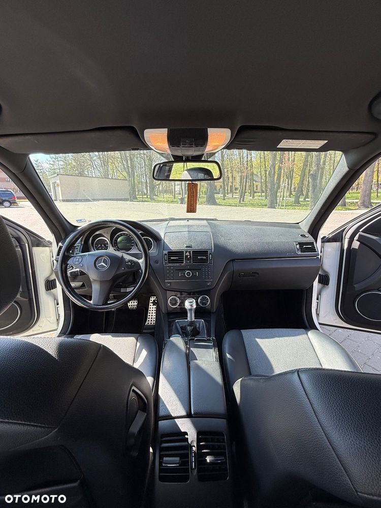Mercedes-Benz Klasa C 180 Kompressor Classic - 15