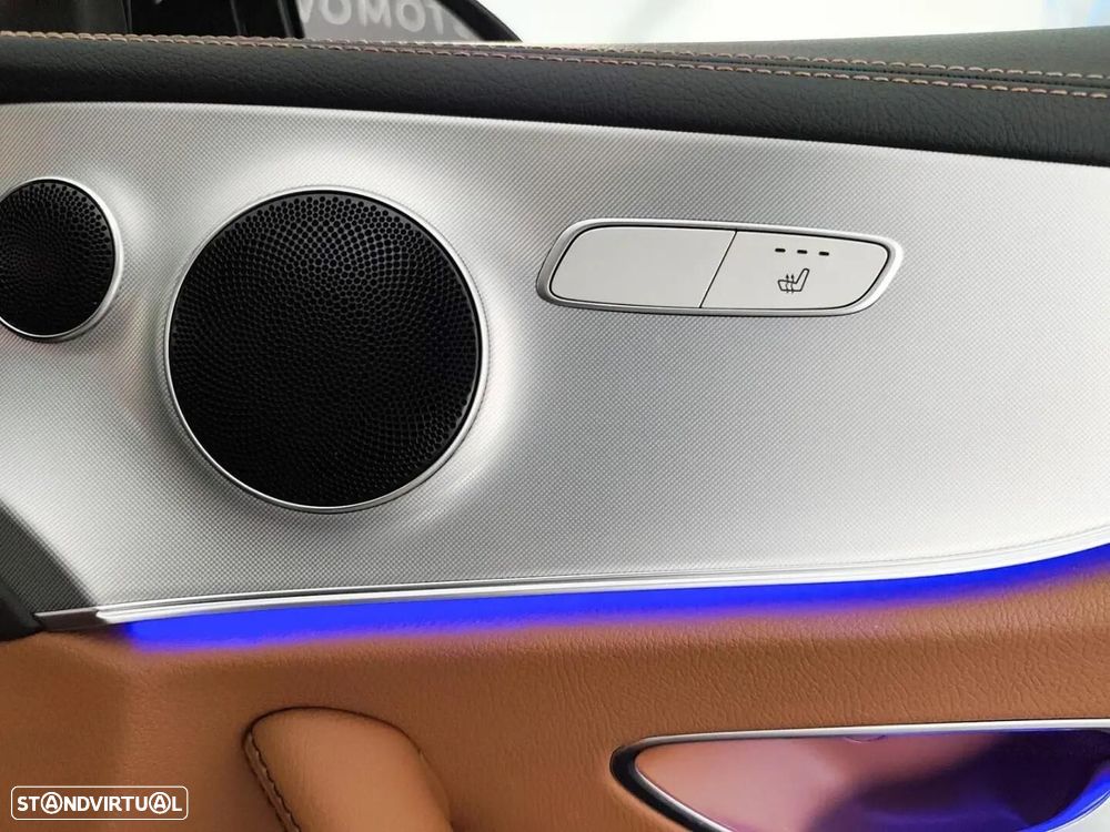 Mercedes-Benz E 220 — fotografia 11