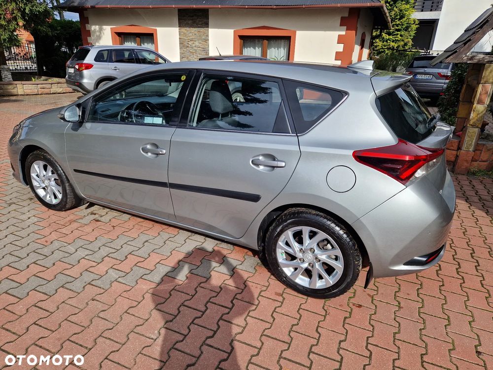 Toyota Auris 1.6 Comfort - 32