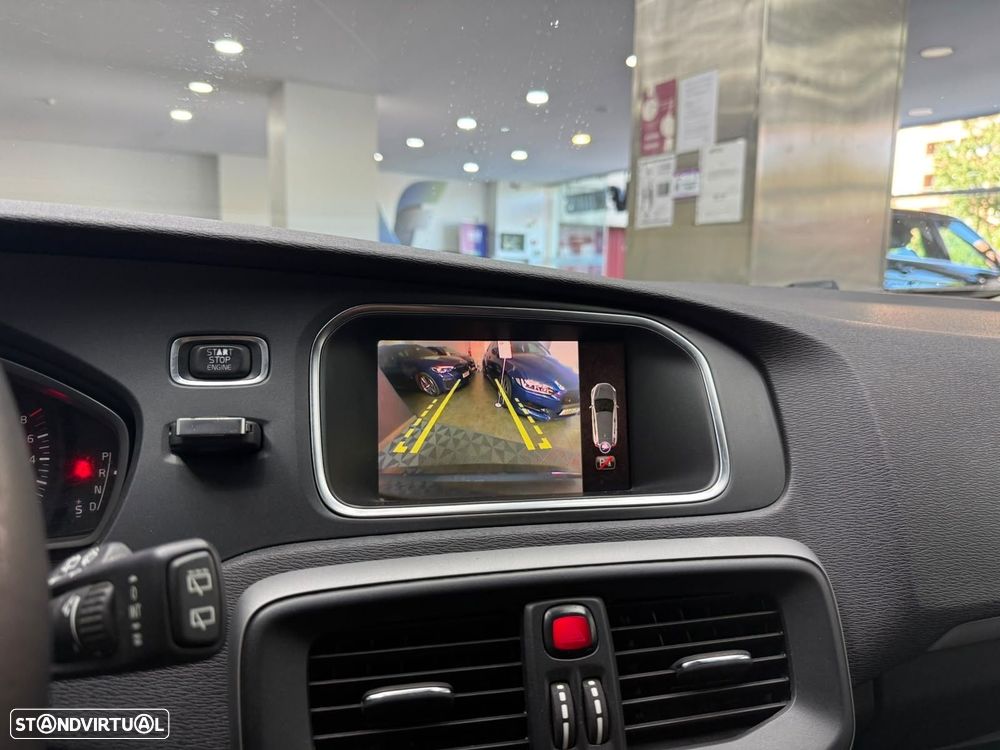Volvo V40 1.5 T3 Sport Edition R Geartronic - 25