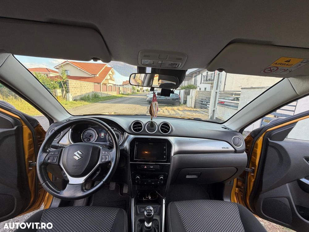 Suzuki Vitara 1.4 Boosterjet AllGrip MHEV Passion - 6