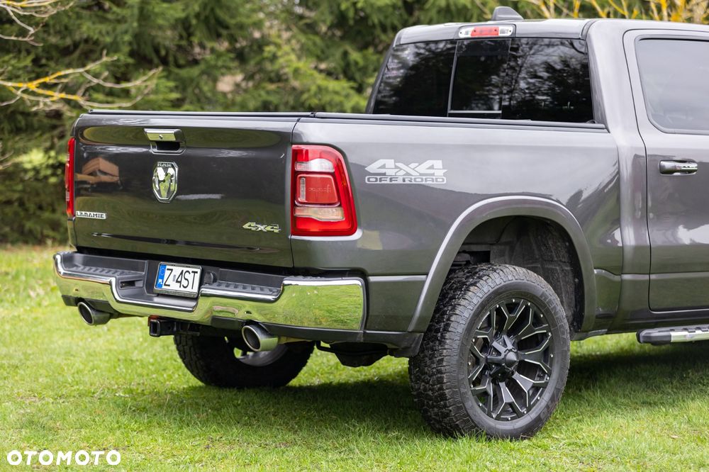 RAM 1500 5.7 Quad Cab Longbed Laramie Chrome - 6