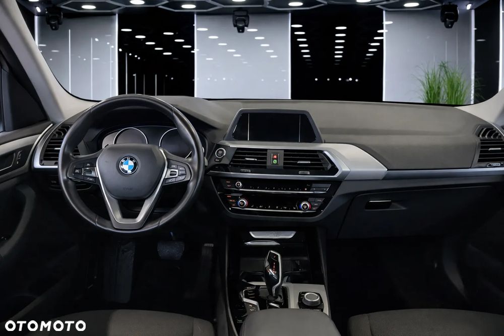 BMW X3 xDrive20i GPF Advantage sport - 6