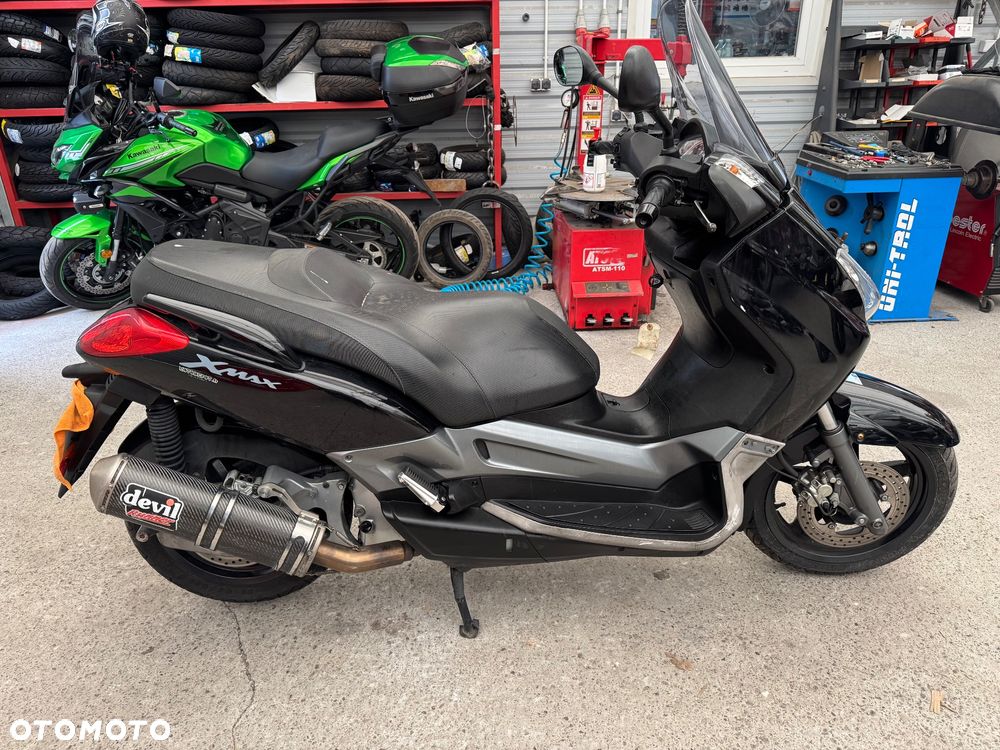 Yamaha X-max - 7