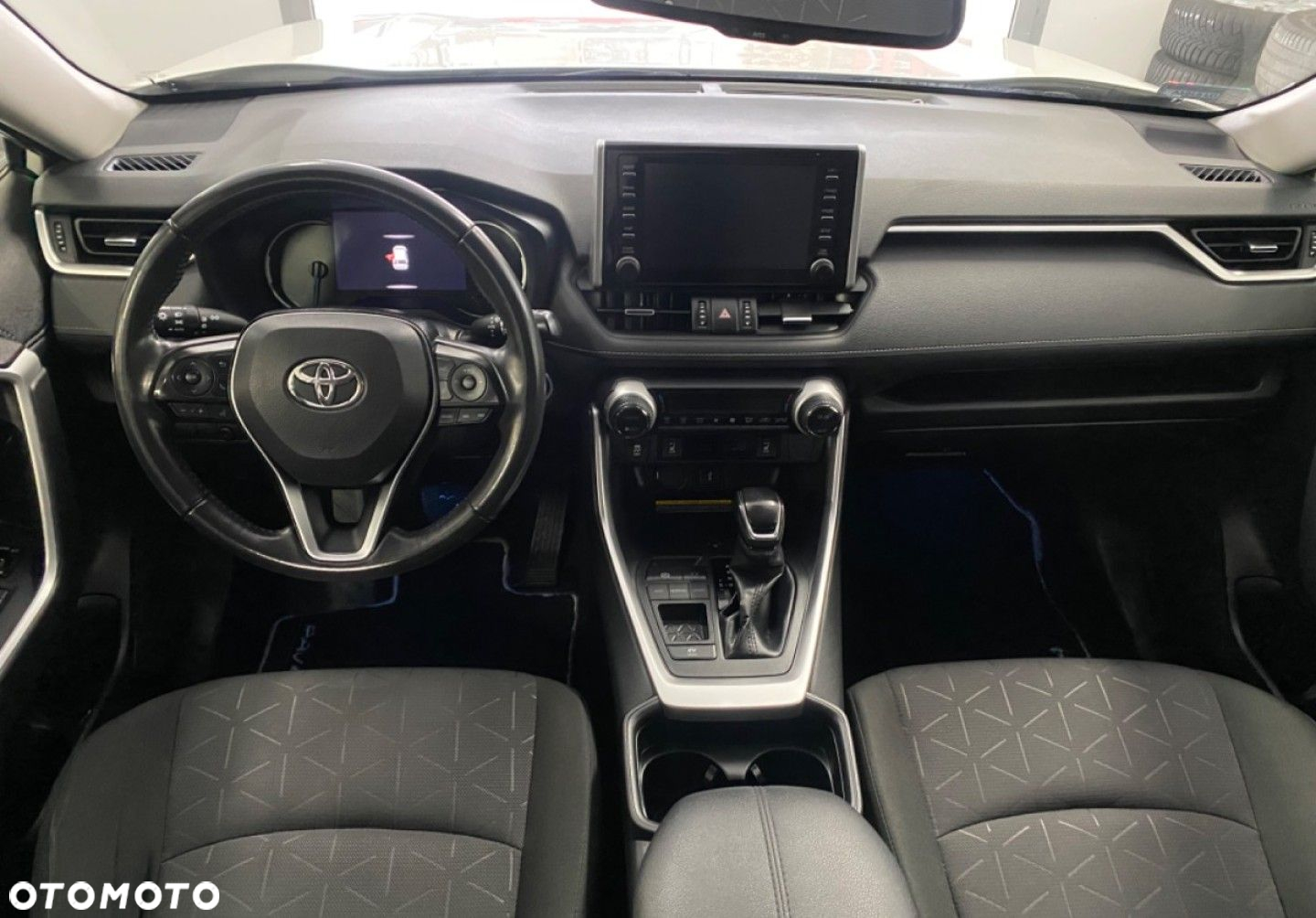 Toyota RAV4 - 7