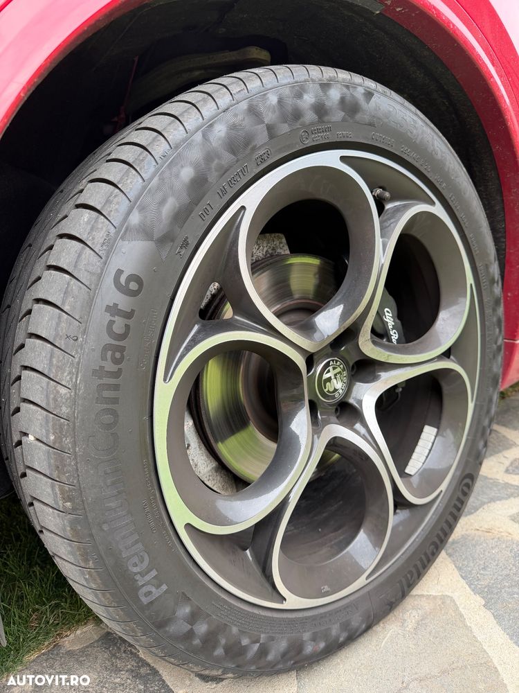 Alfa Romeo Stelvio 2.2 16V AT8 Q4 Veloce - 11