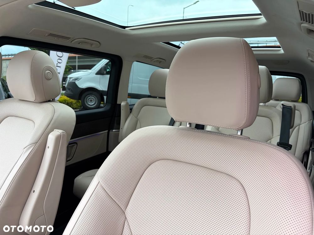 Mercedes-Benz Klasa V 300 d 4-Matic 9G-Tronic Exclusive (d³ugi) - 15