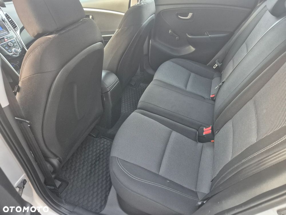 Hyundai i30 1.6 Comfort - 8