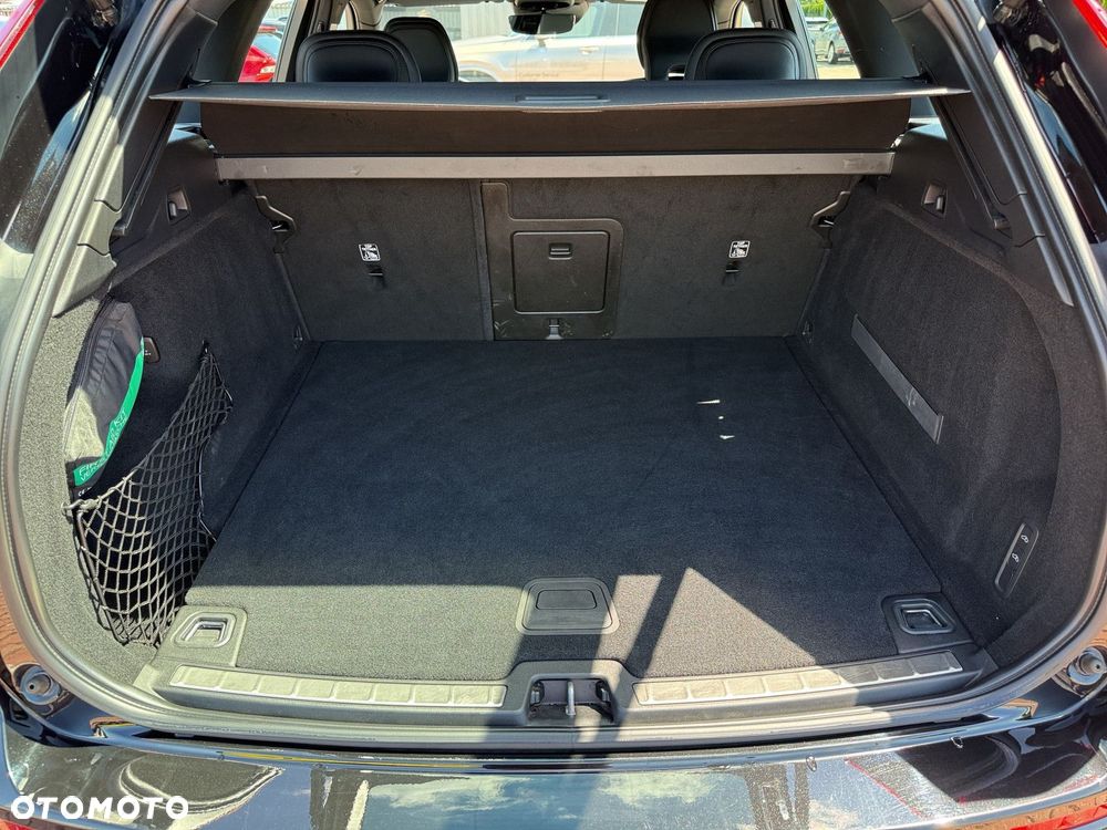 Volvo XC 60 D4 SCR R-Design - 18