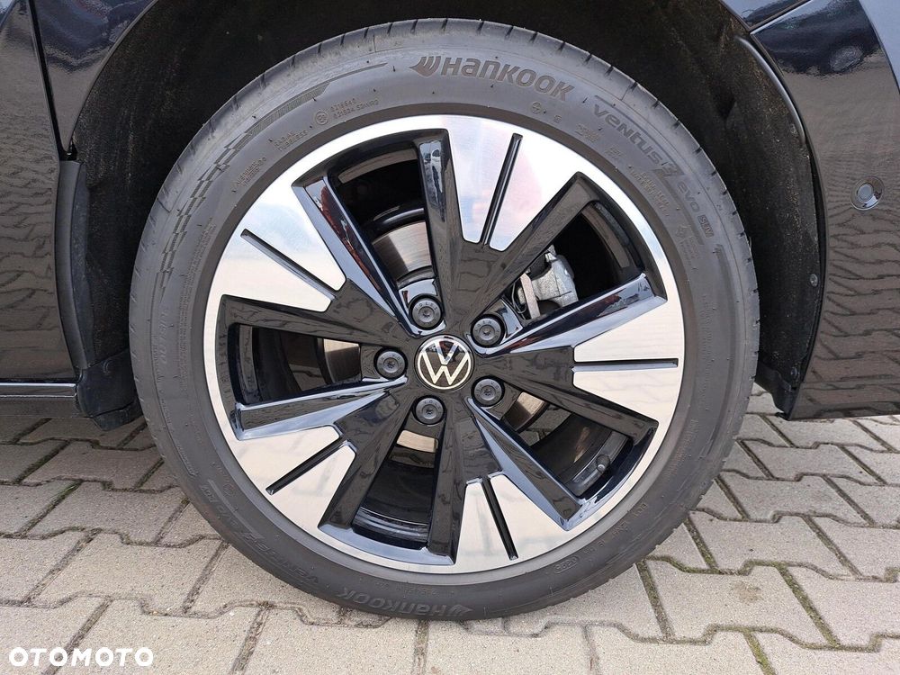 Volkswagen Multivan - 10