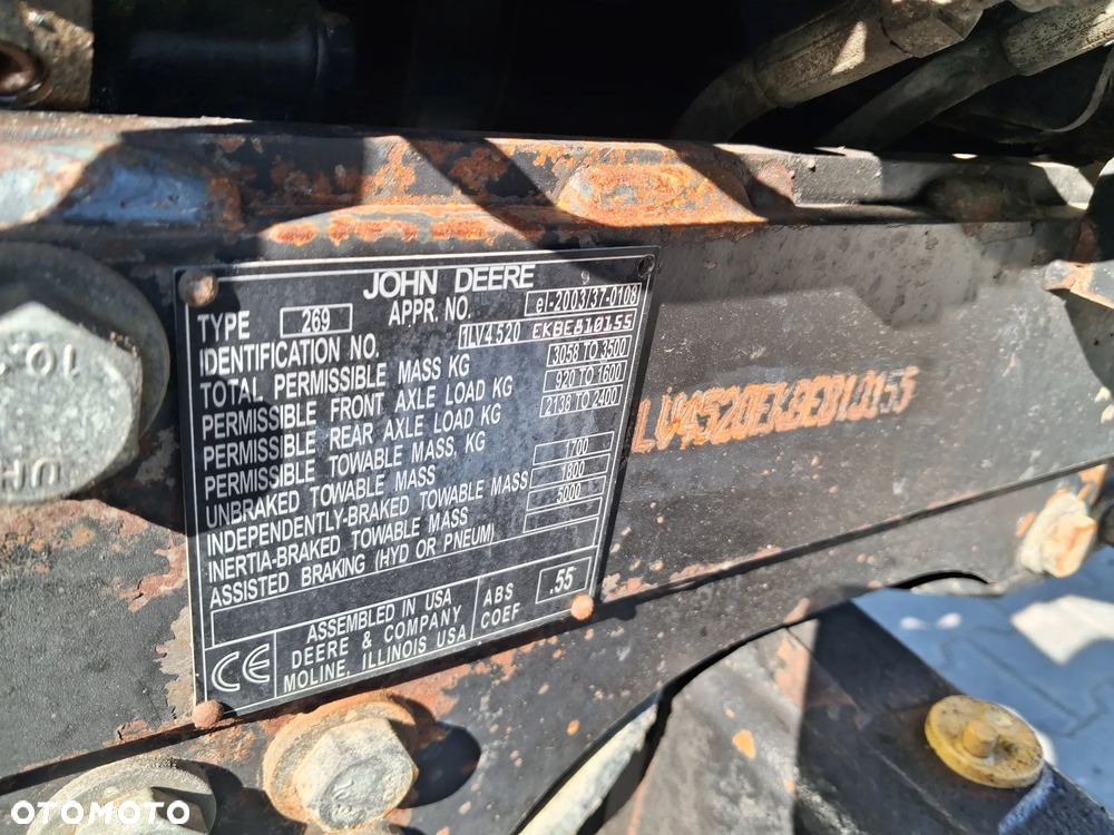 John Deere 4520 - 8