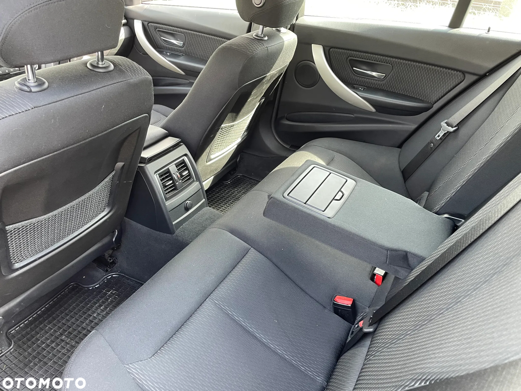 BMW Seria 3 318d Advantage - 13