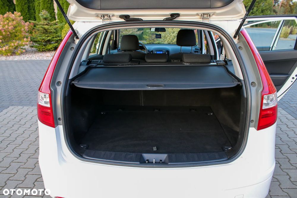 Hyundai i30 i30cw 1.4 Edition 20 - 37