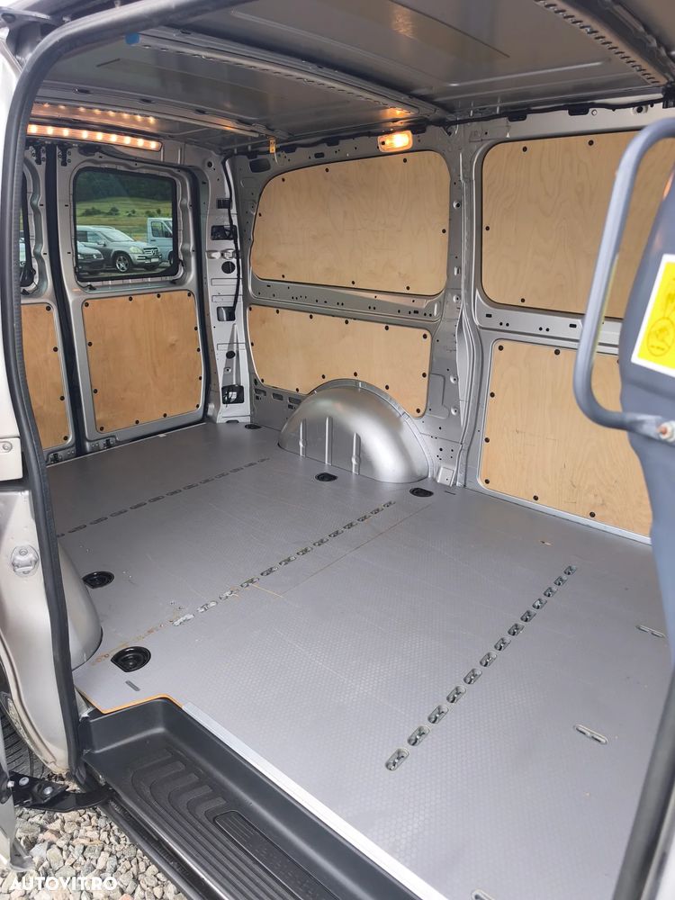 Mercedes-Benz Vito - 18