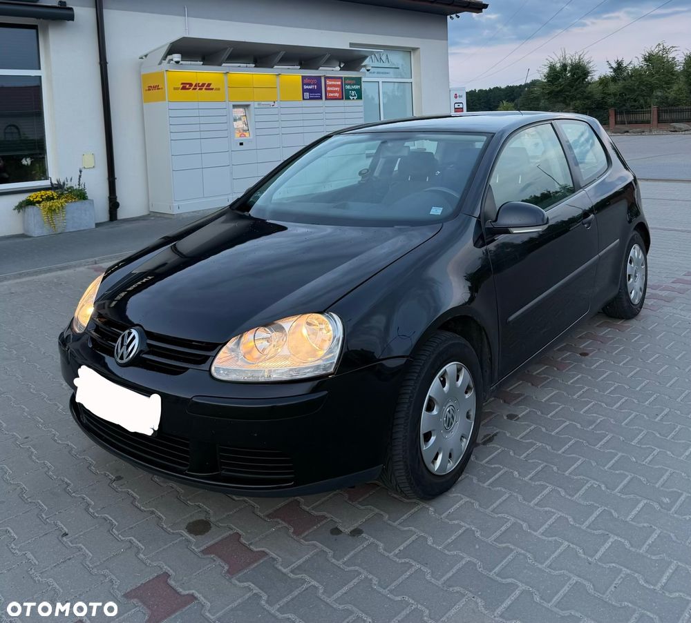 Volkswagen Golf - 1