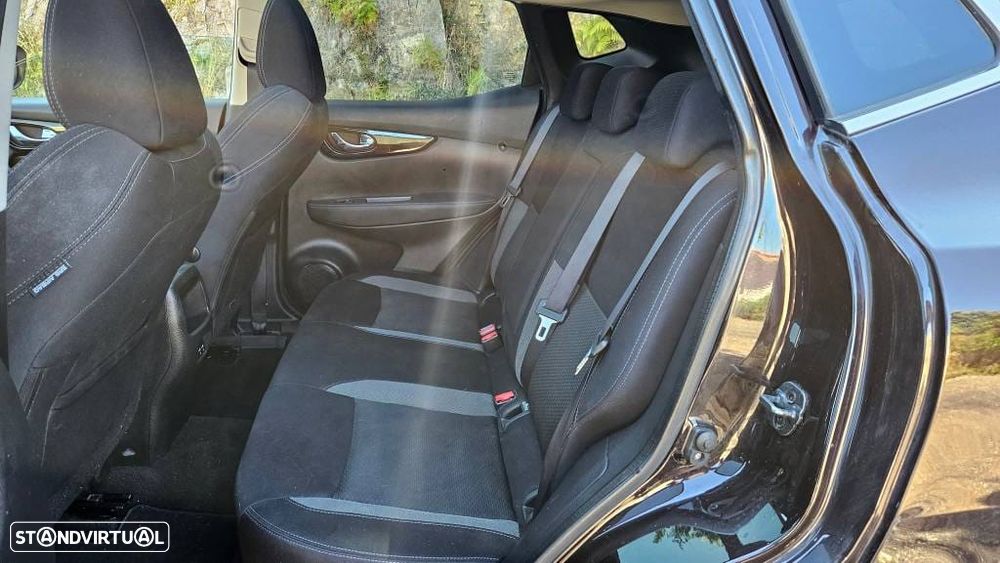 Nissan Qashqai 1.6 dCi TEKNA+ - 27