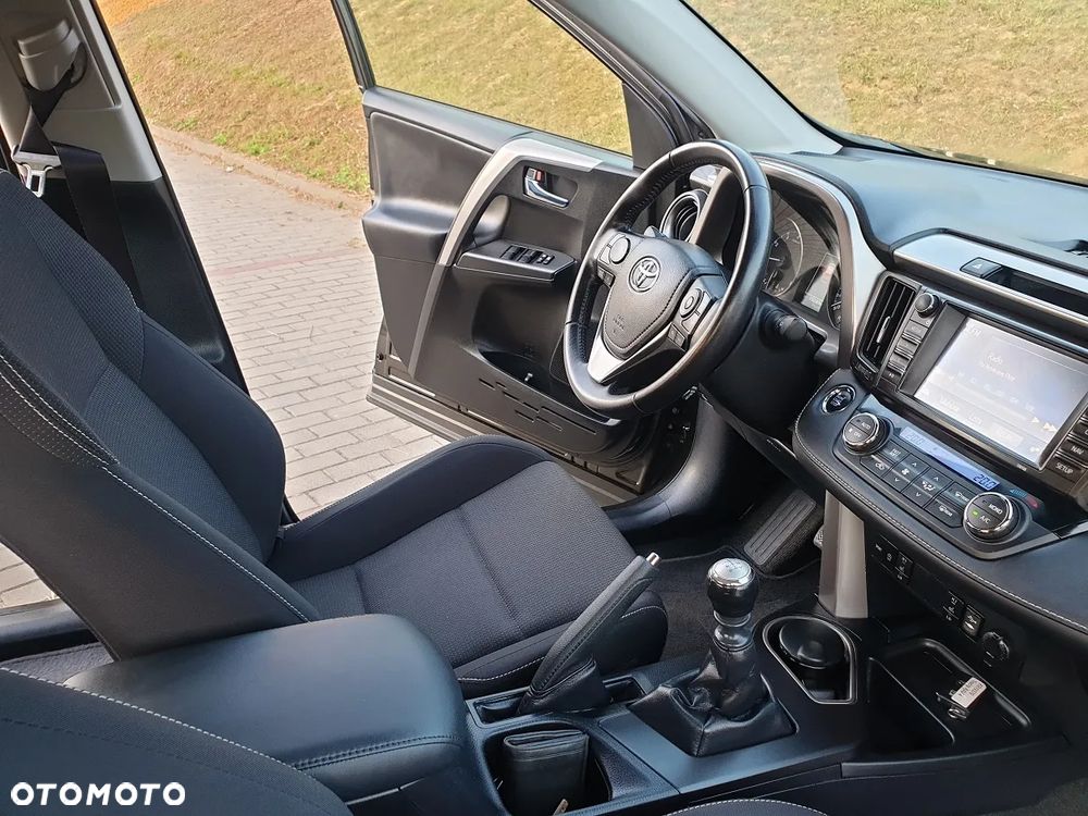 Toyota RAV4 2.0 4x4 - 27