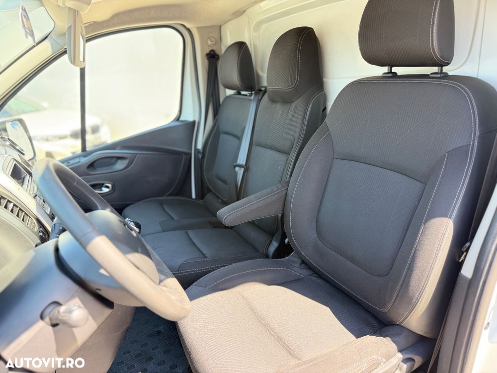 Renault Trafic (ENERGY) Start & Stop Combi Expression - 11