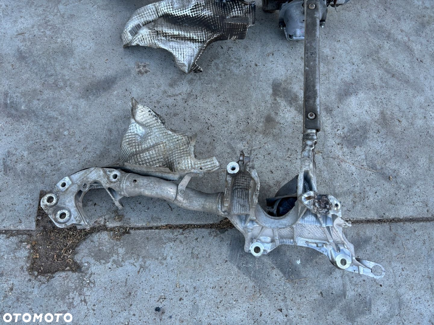 AUDI A5 8T LIFT QUATTRO WÓZEK SANKI KOŁYSKA TRAWERS BELKA POD SILNIK PRZÓD - 6