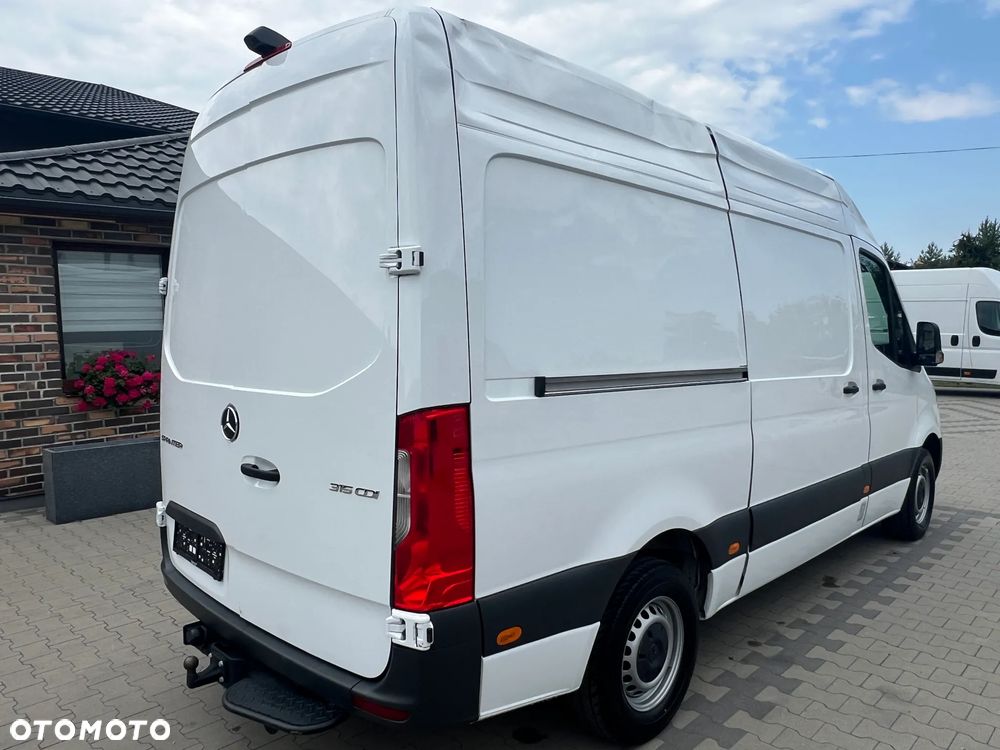 Mercedes-Benz Sprinter L2 - 3