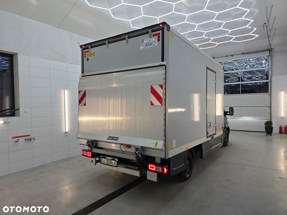 Mercedes-Benz SPRINTER 319 3.0 CDI KONTENER 4,28cmDługi 2,29cmSzero 2,24cmWysok + WINDA 750Kg 42Tyś km SERWIS DO OSTATNIEGO Km ASO MERCEDES-BENZ SALON PL STAN NOWY NOWY NOWY FABRYCZNA GWARANCJA - 7