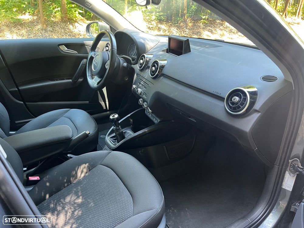 Audi A1 Sportback 1.6 TDI Ambition - 11