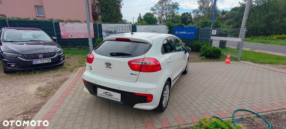Kia Rio 1.2 L - 7