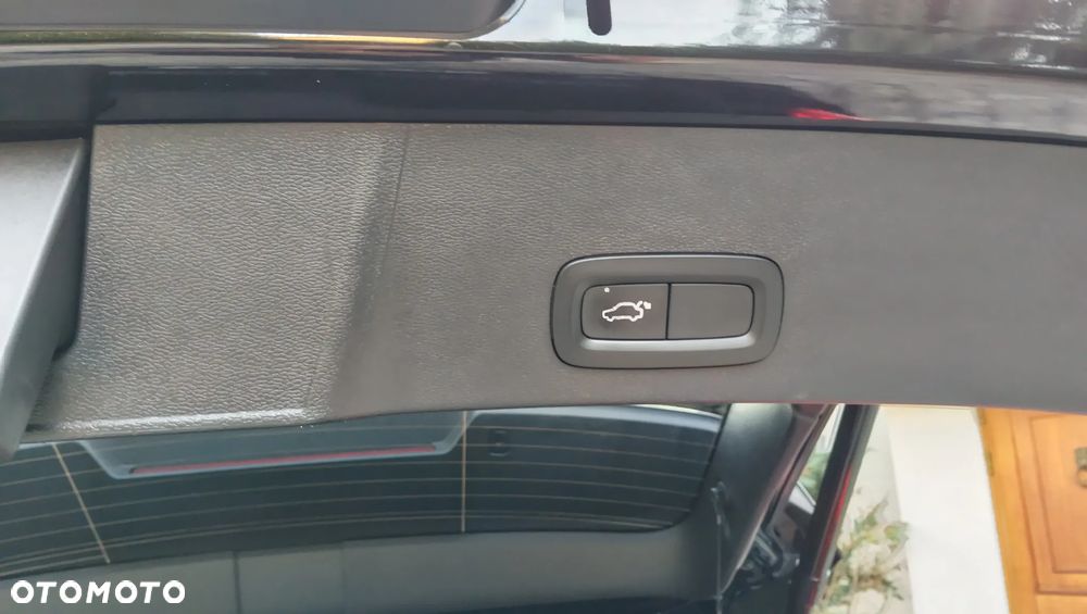 Volvo XC 40 T3 Geartronic RDesign - 16