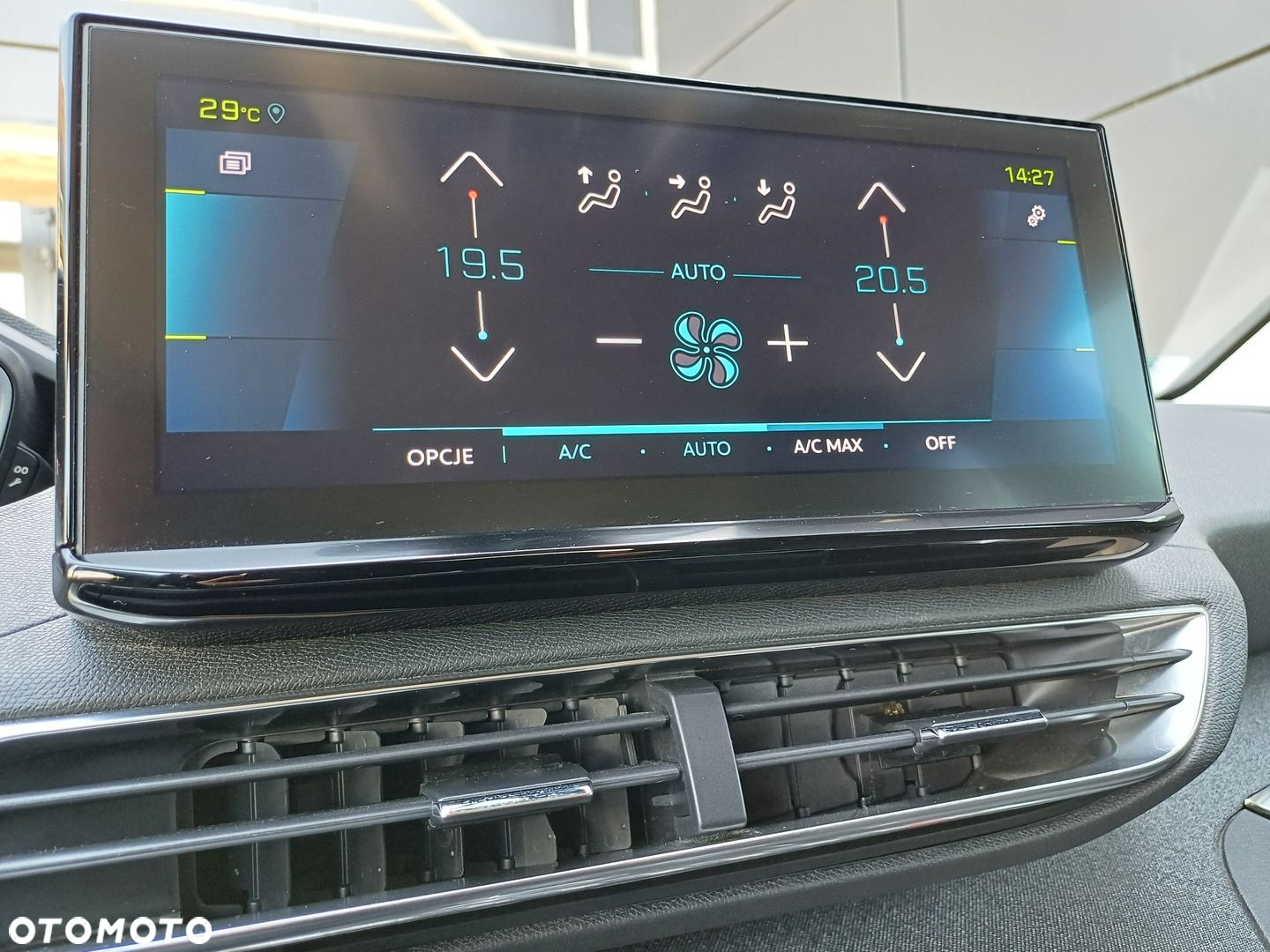 Peugeot 3008 - 22