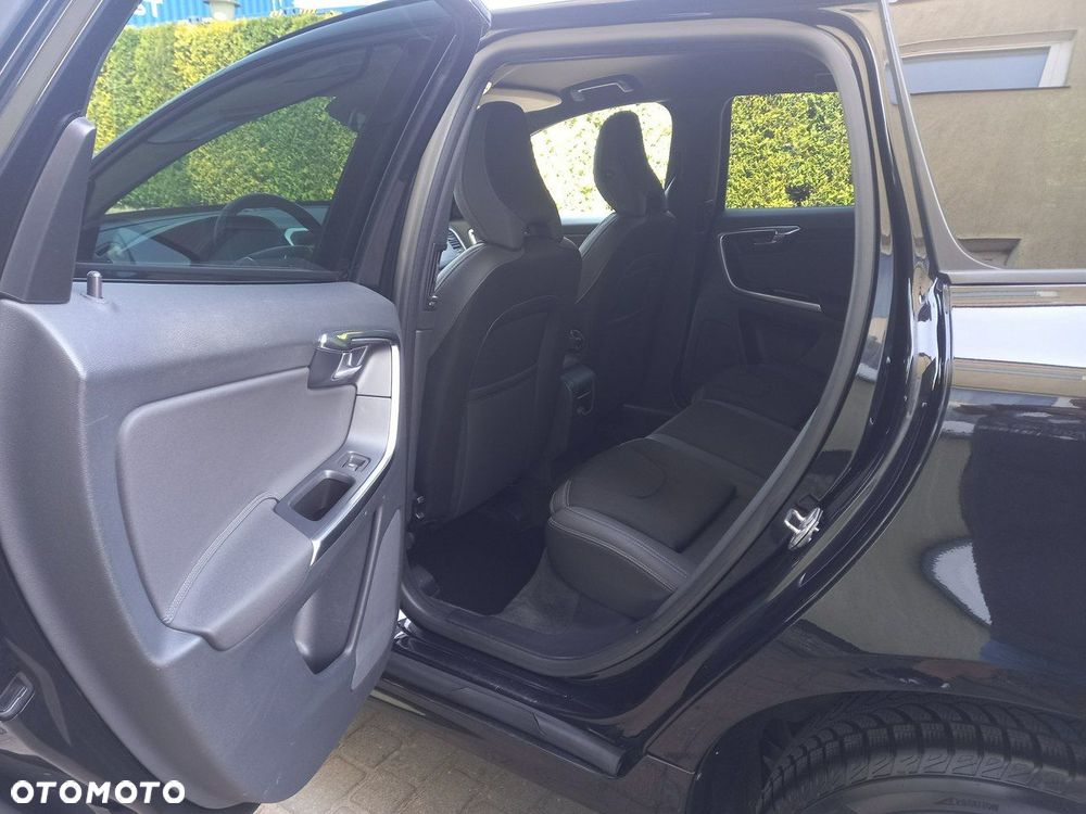 Volvo XC 60 D4 Drive-E Momentum - 29