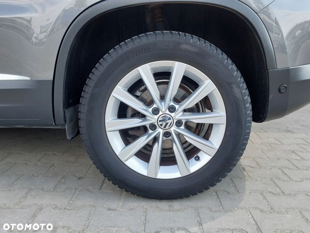 Volkswagen Tiguan - 11