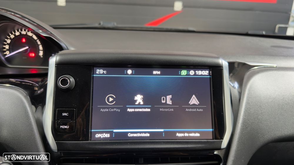 Peugeot 208 1.2 PureTech Signature - 26